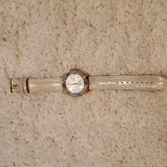 Guess Watch - Picture 3 of 7